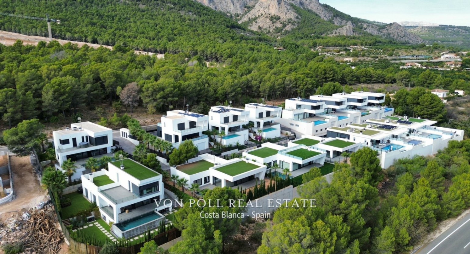 Modern Villas in Polop